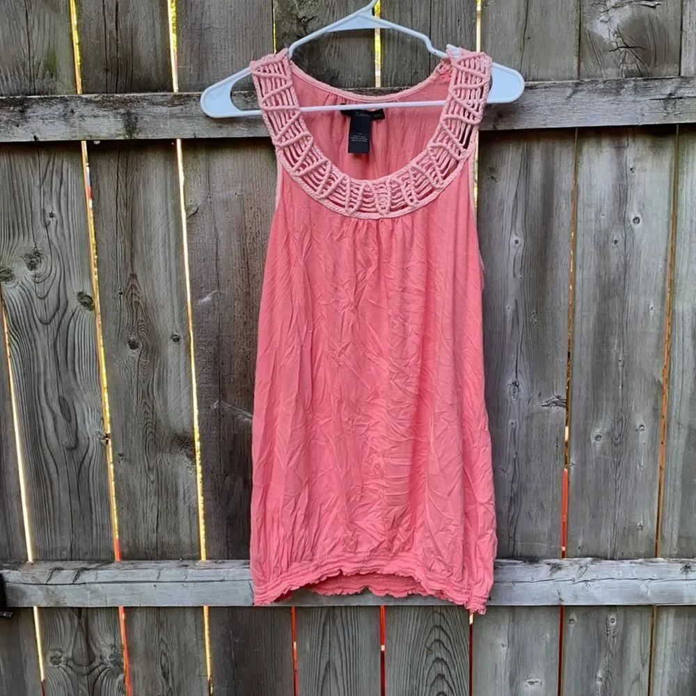 Calvin Klein Coral Color Top sz. L